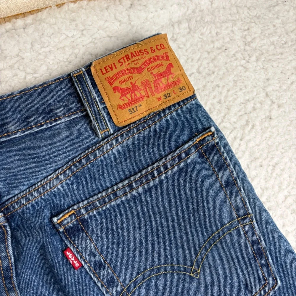 Levis 517 Bootcut Jeans Mens 32x30 Medium Wash Denim western Blue wide leg